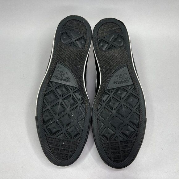 Converse Men's Size 10.5 Chuck Taylor All Star Low Top Sneakers - Picture 9 of 10